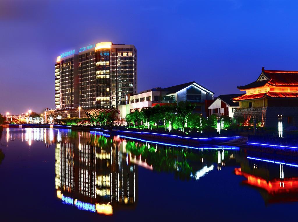 Vienna International Hotel Suzhou University Town Екстер'єр фото