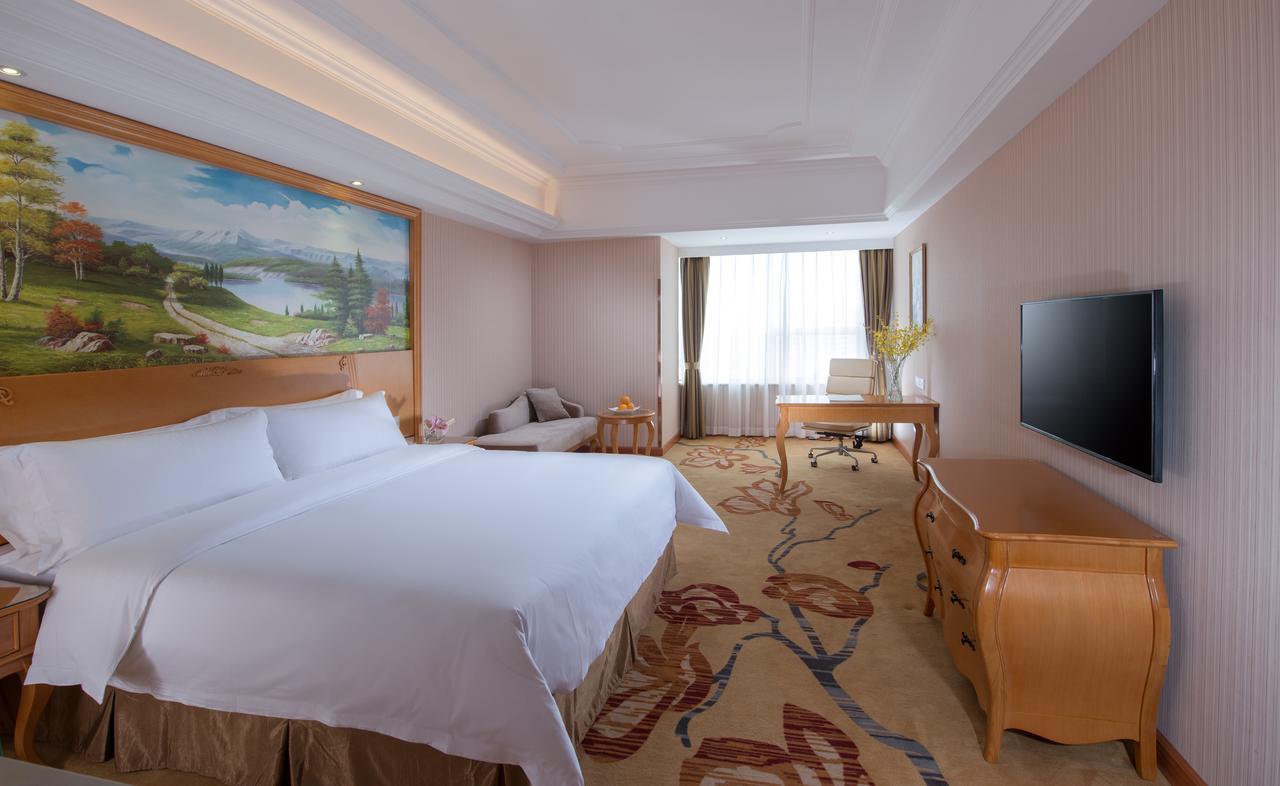 Vienna International Hotel Suzhou University Town Екстер'єр фото
